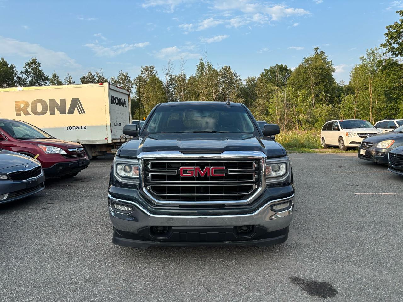 2018 GMC Sierra 1500 SLE - Photo #2
