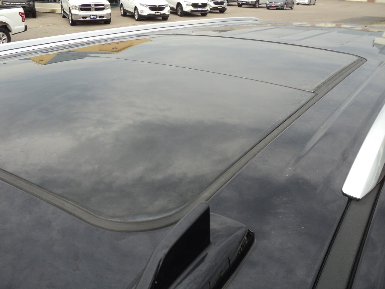2021 GMC Yukon XL Denali 4WD 6.2L8cyl RoofNavLeatherHeatedCoolSeats - Photo #36