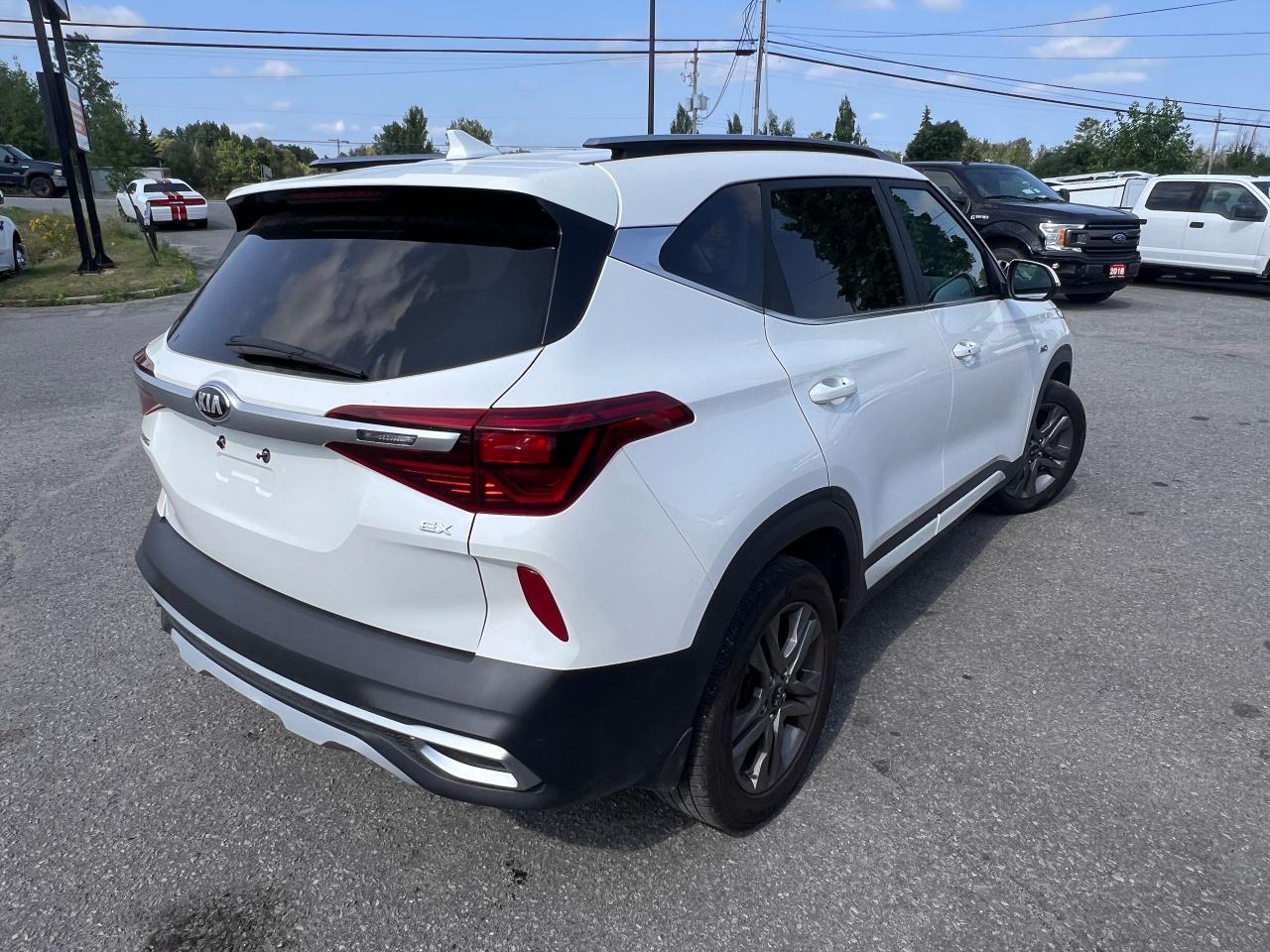 2021 Kia Seltos EX - Photo #5