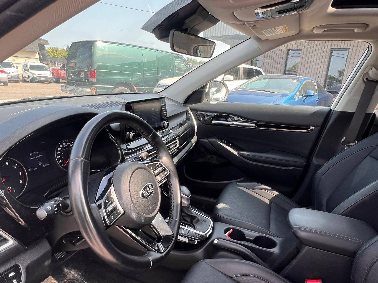 2021 Kia Seltos EX - Photo #11