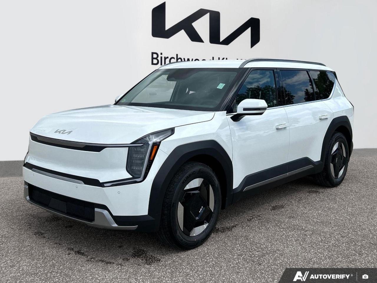 New 2026 Kia EV9 Land All Wheel Drive | Mud Guards | 7 Passenger Seating for sale in Winnipeg, MB