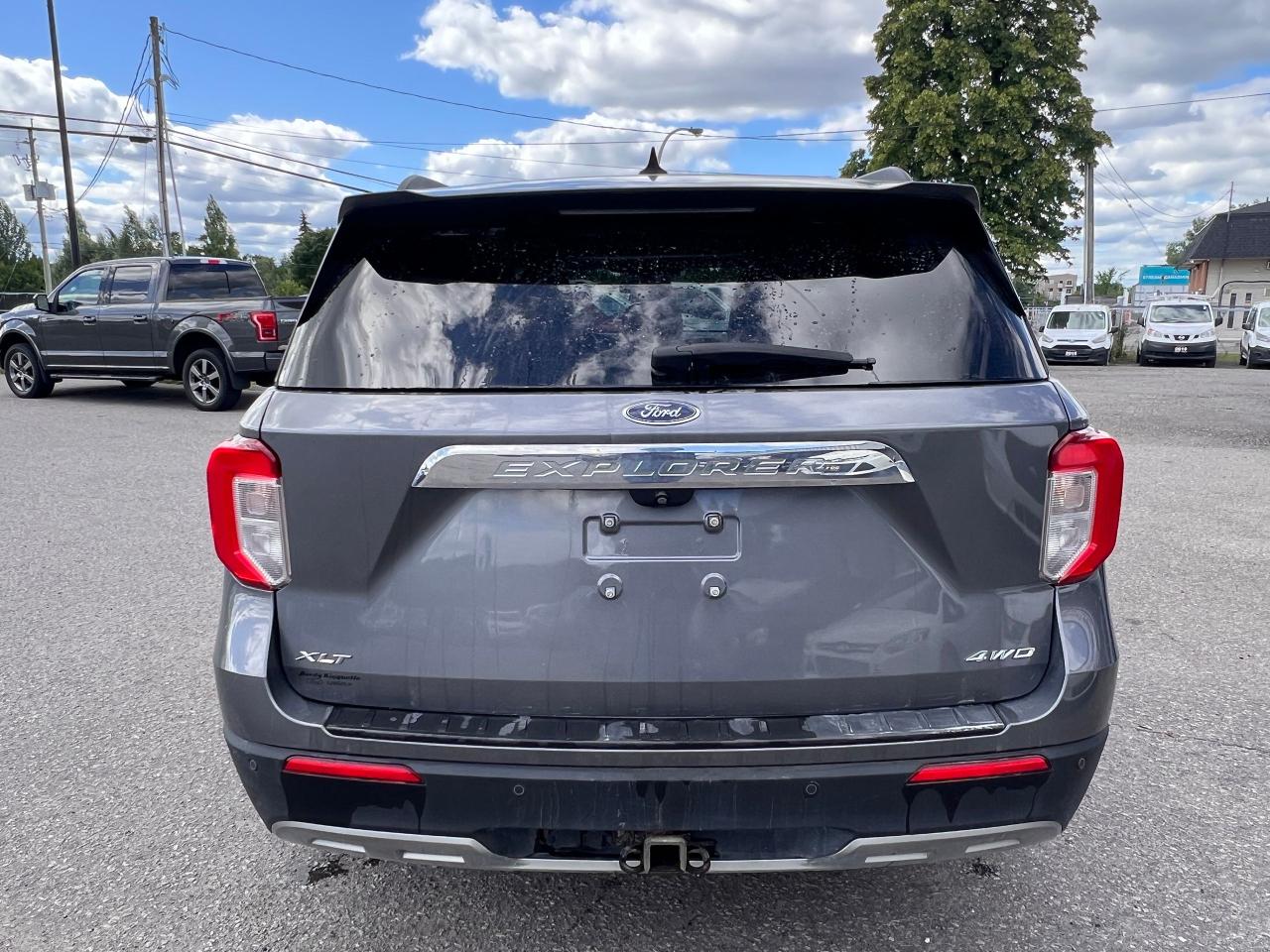 2021 Ford Explorer XLT - Photo #3