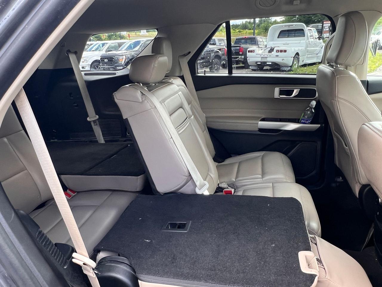 2021 Ford Explorer XLT - Photo #9