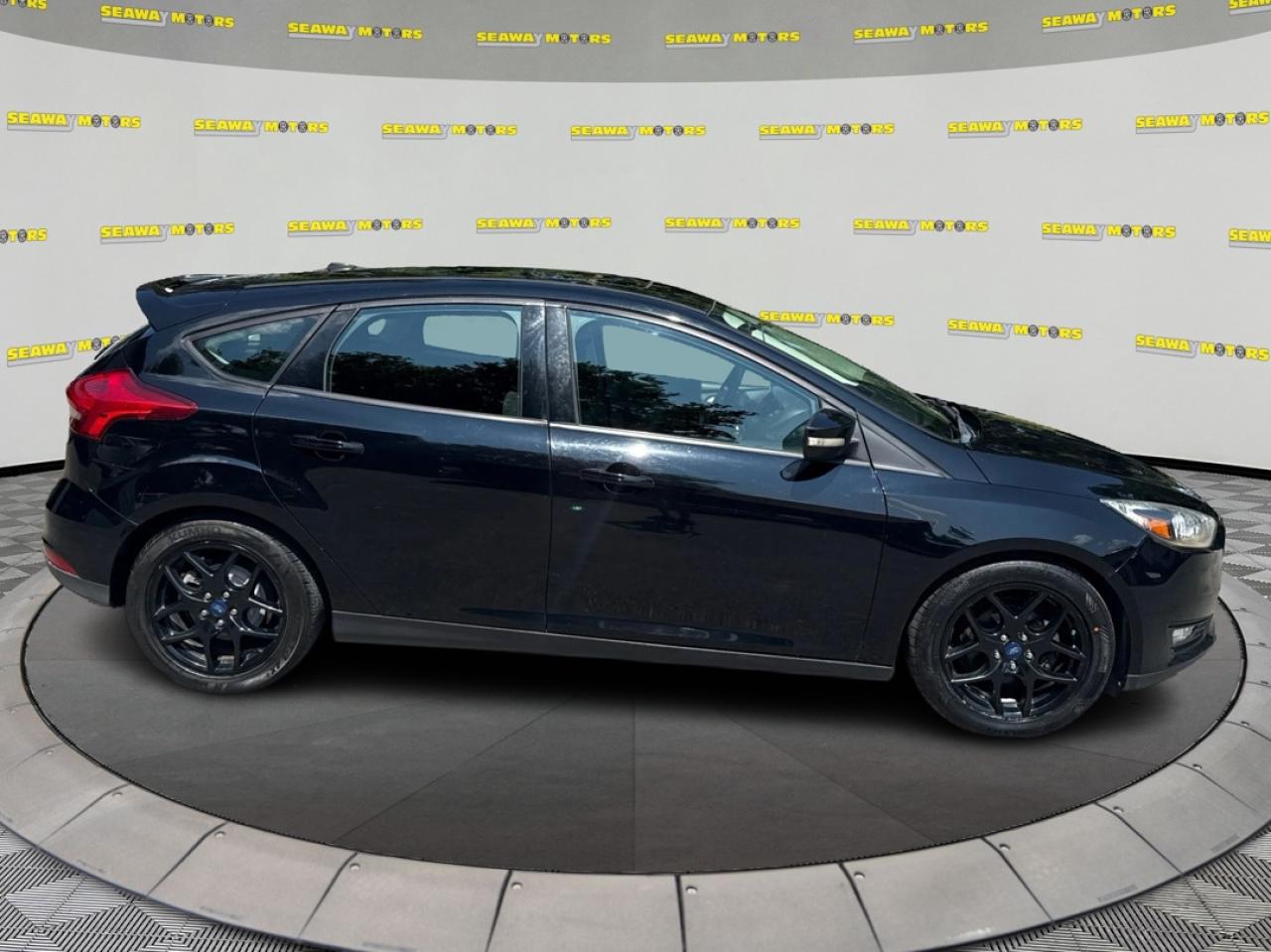 2018 Ford Focus SEL - Photo #2