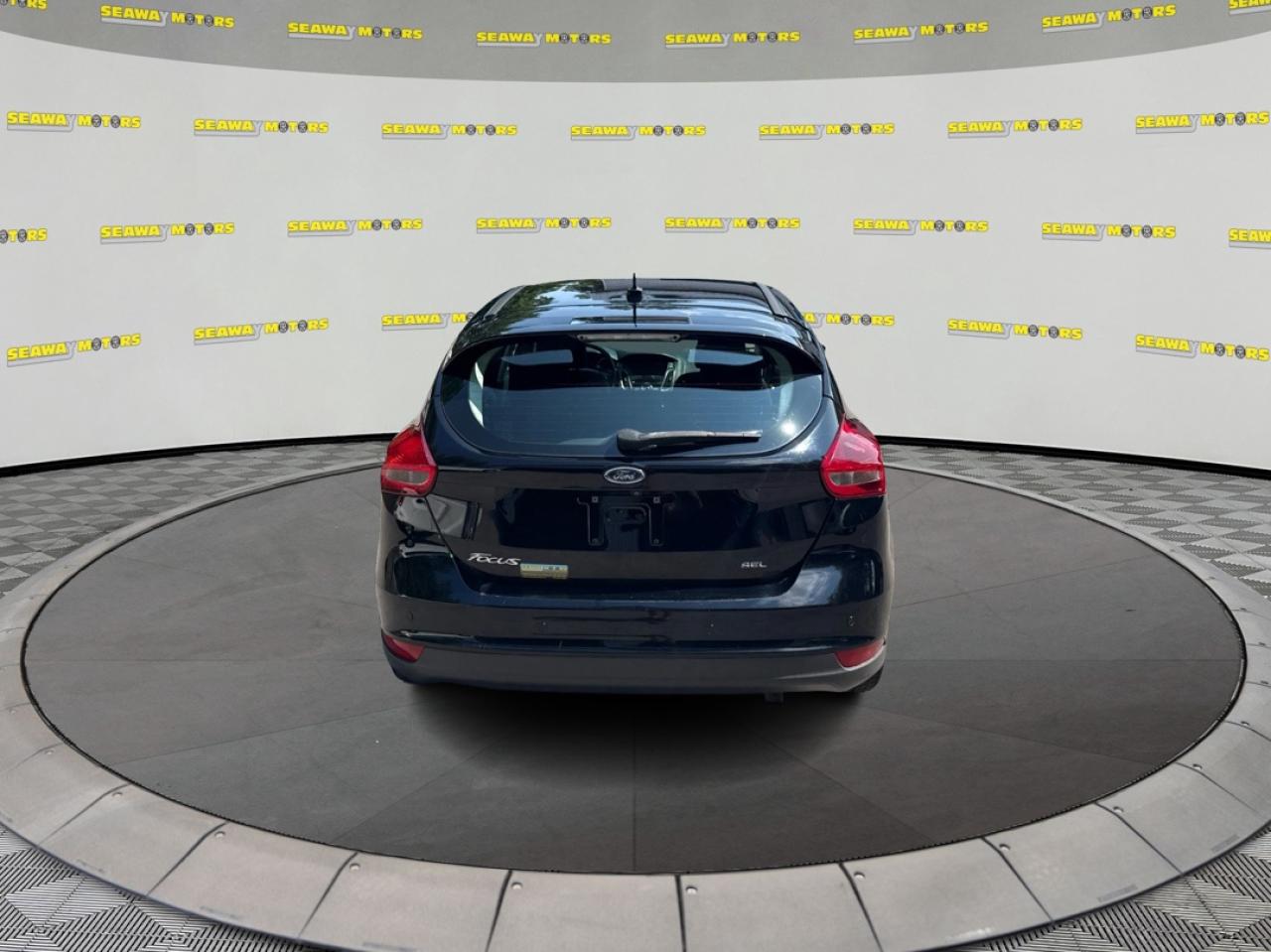 2018 Ford Focus SEL - Photo #4