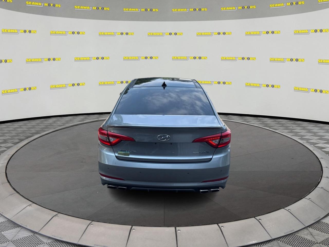 2016 Hyundai Sonata Sport / Sport w/ Premium Pkg, Sport w/ Tech Pkg / Limited / Limited w/Tech Pkg / Limited w/Ultimate Pkg / Sport 2.0T / Limited 2.0T - Photo #4