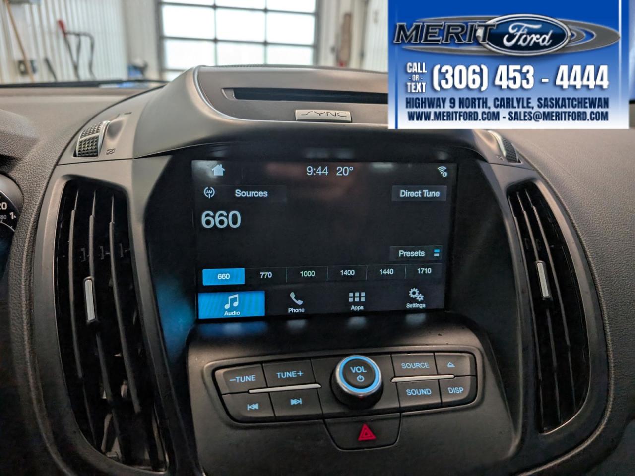 2017 Ford Escape SE - Moonroof, Heated Seats +MORE Photo5