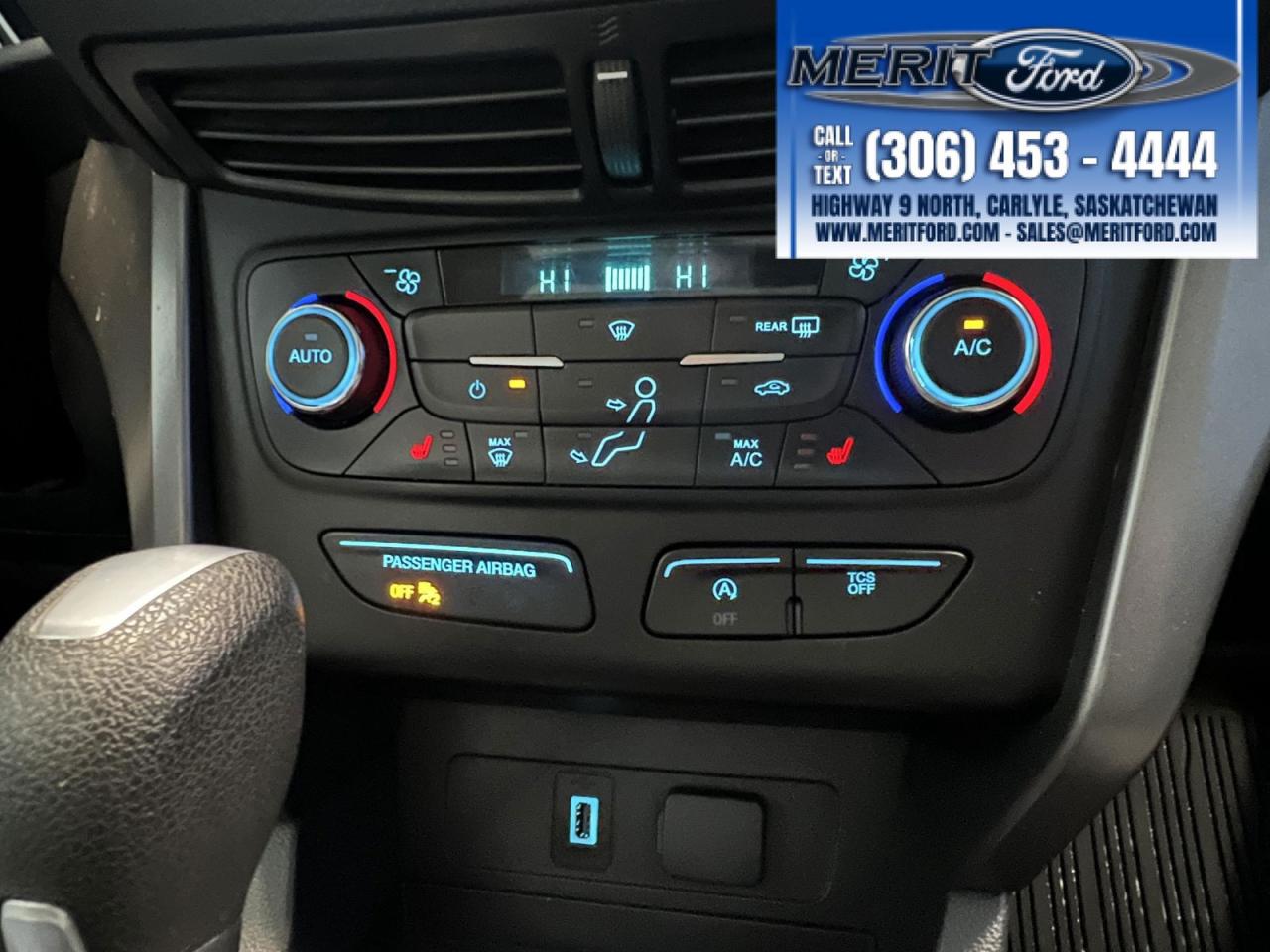 2017 Ford Escape SE Pre-Winter Clearance Sale Photo5