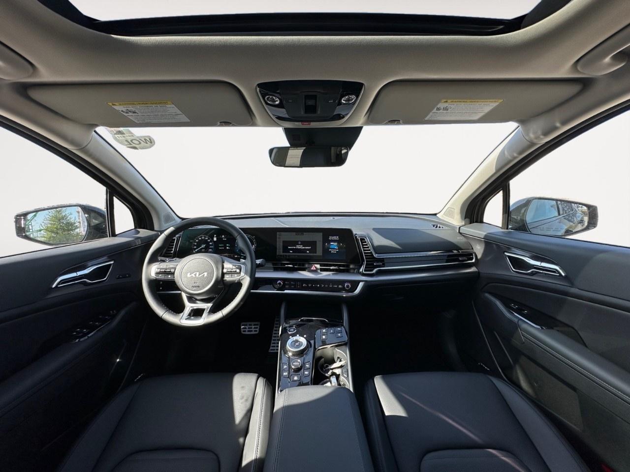 2025 Kia Sportage Plug-In Hybrid SX AWD w/Black Interior Photo