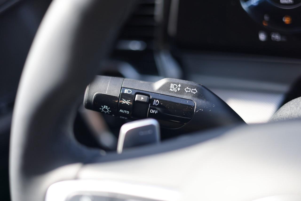 2025 Kia Sportage Plug-In Hybrid SX AWD w/Black Interior Photo