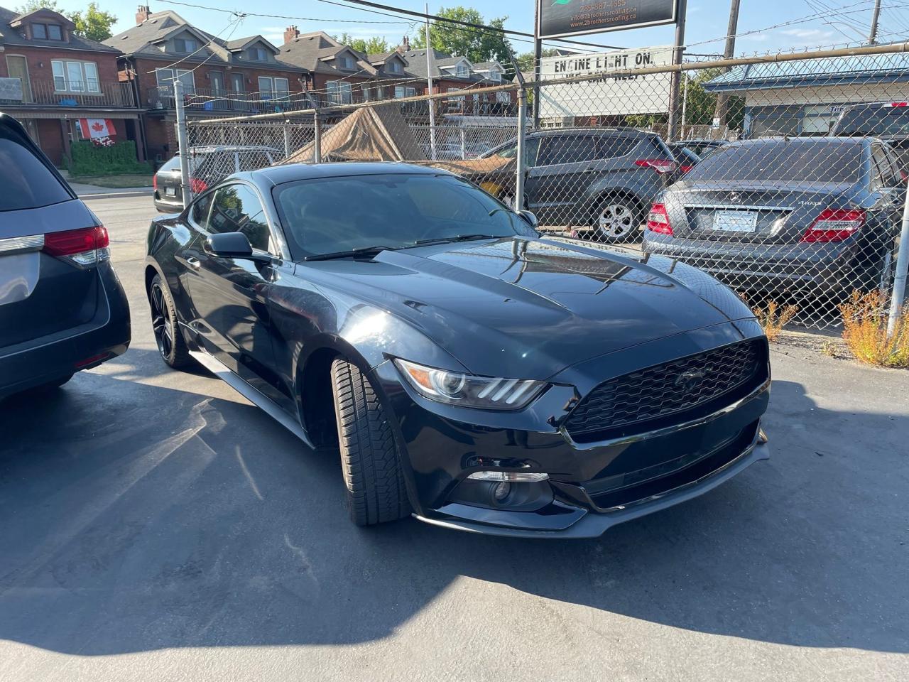 2017 Ford Mustang EcoBoost Premium *1 OWNER, NAV, BACKUP CAM* - Photo #3