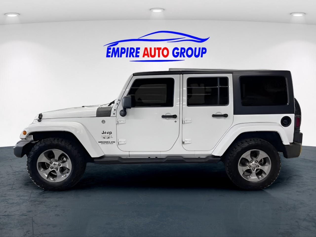 2016 Jeep Wrangler Unlimited Sahara Photo4