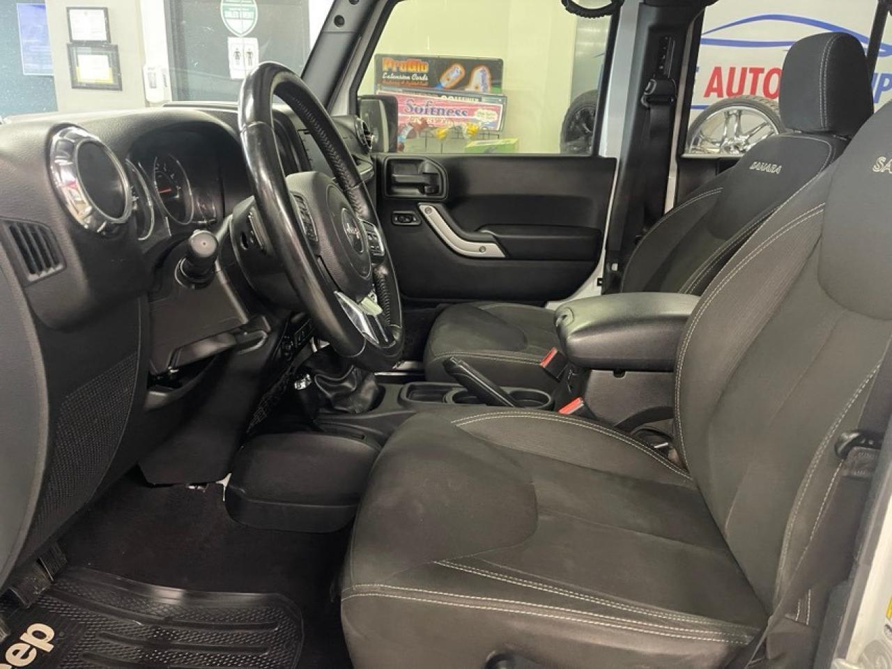 2016 Jeep Wrangler Unlimited Sahara Photo