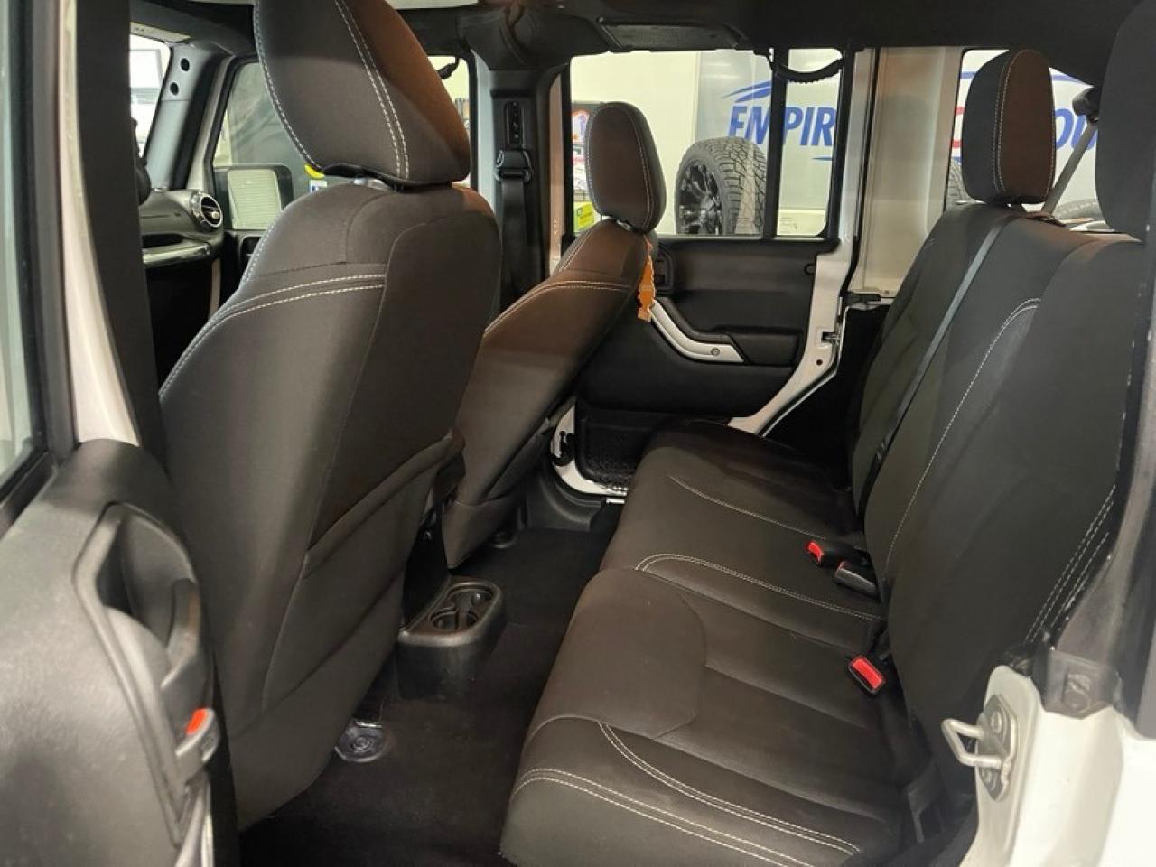 2016 Jeep Wrangler Unlimited Sahara Photo