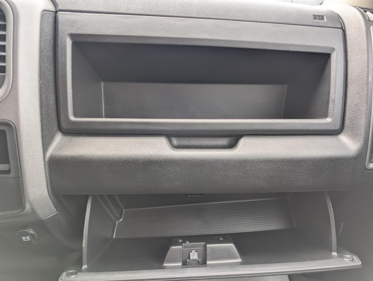 2022 RAM 1500 Classic EXPRESS Photo