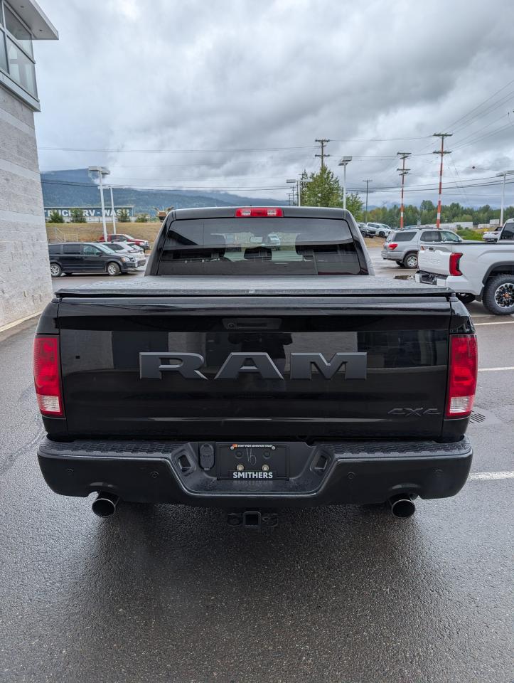 2022 RAM 1500 Classic EXPRESS Photo