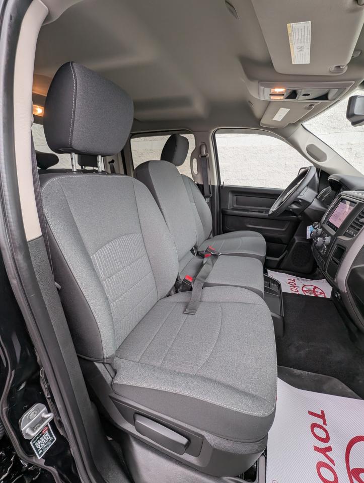 2022 RAM 1500 Classic EXPRESS Photo