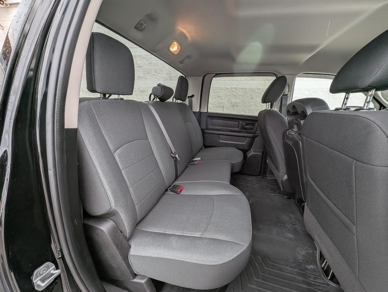 2022 RAM 1500 Classic EXPRESS Photo