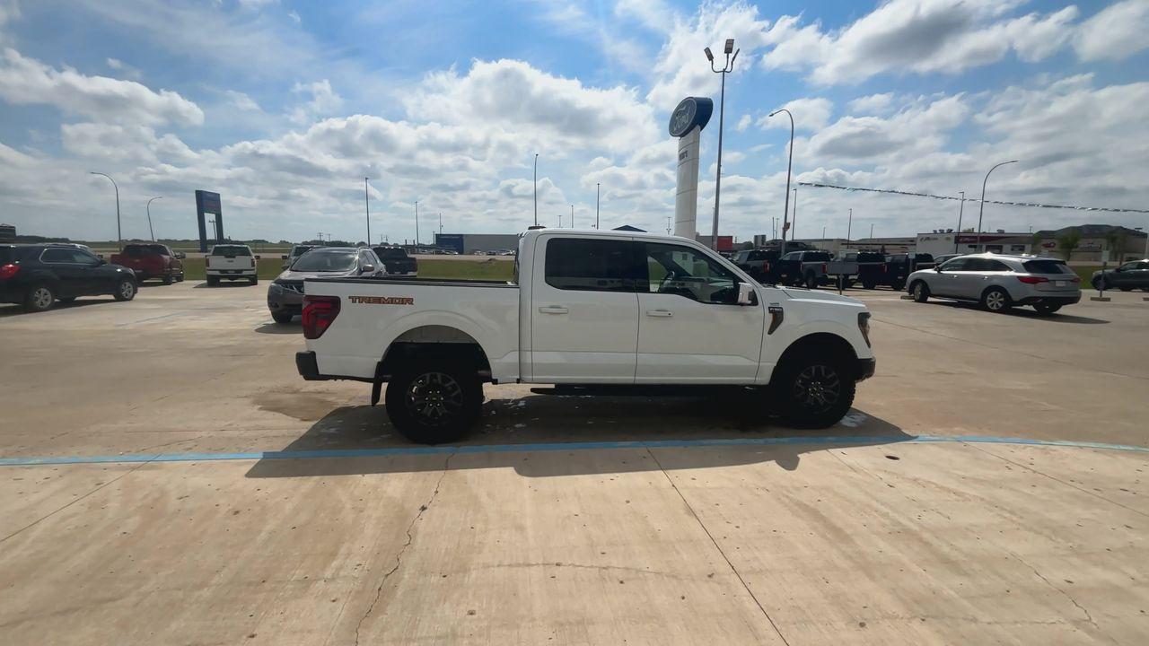 2025 Ford F-150 Tremor 4WD SuperCrew 5.5' Box Photo5