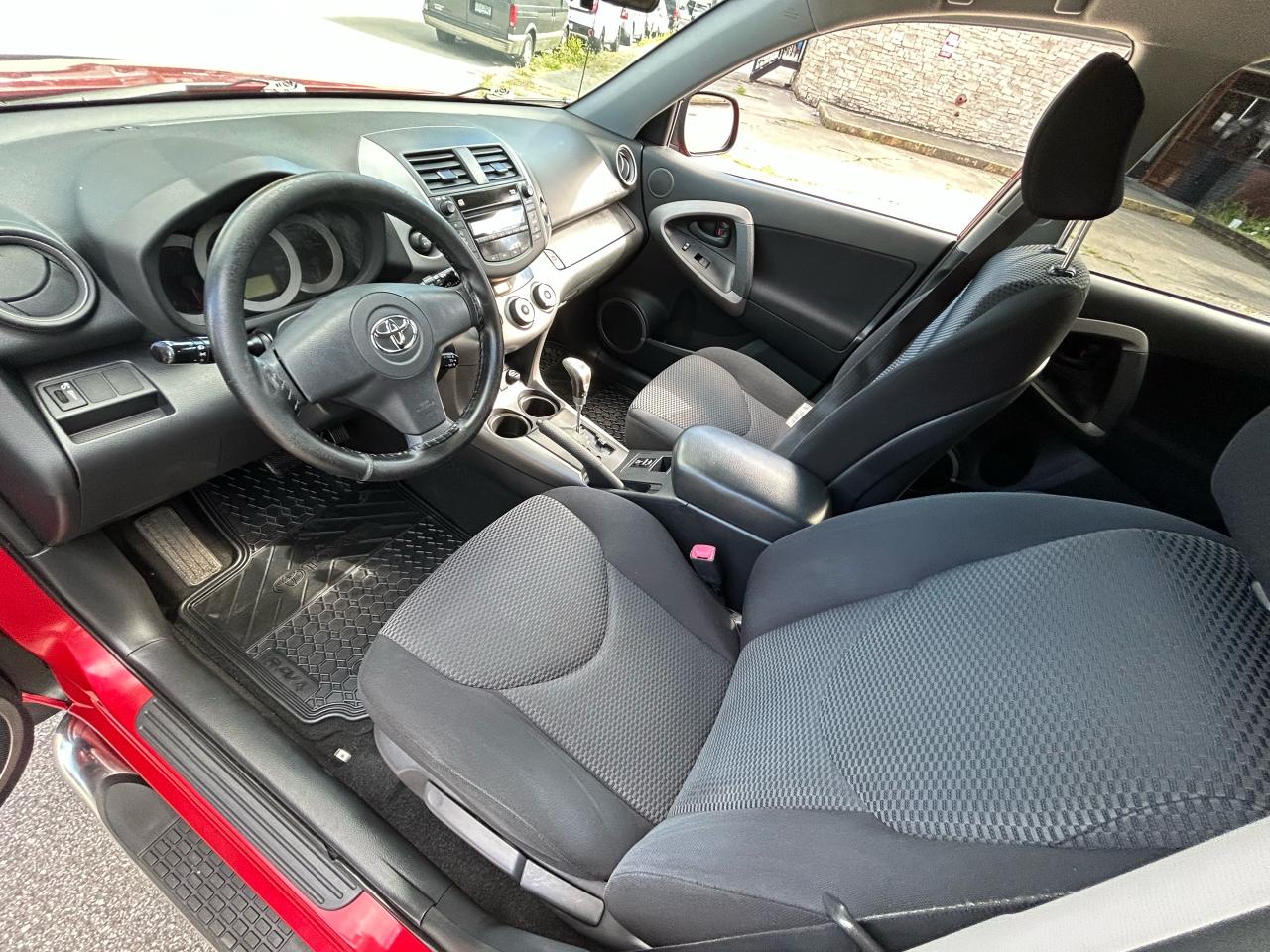 2008 Toyota RAV4 Sport - Photo #9