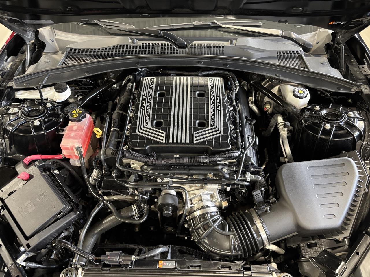 2019 Chevrolet Camaro ZL1|COUPE|LT4SUPERCHARGED|CARBONHOOD|BREMBO|HUD|++ - Photo #5