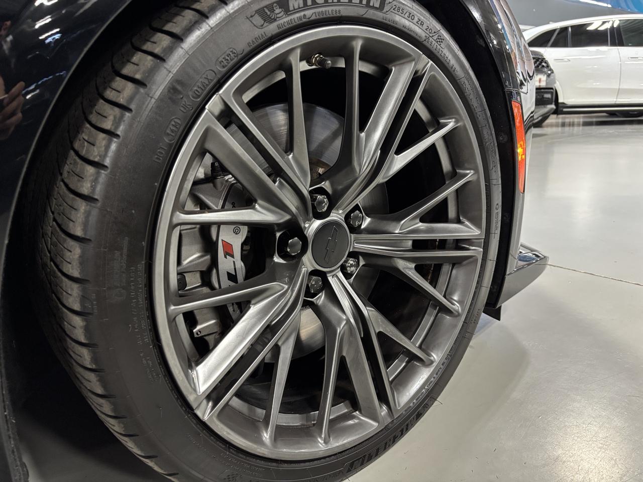 2019 Chevrolet Camaro ZL1|COUPE|LT4SUPERCHARGED|CARBONHOOD|BREMBO|HUD|++ - Photo #7