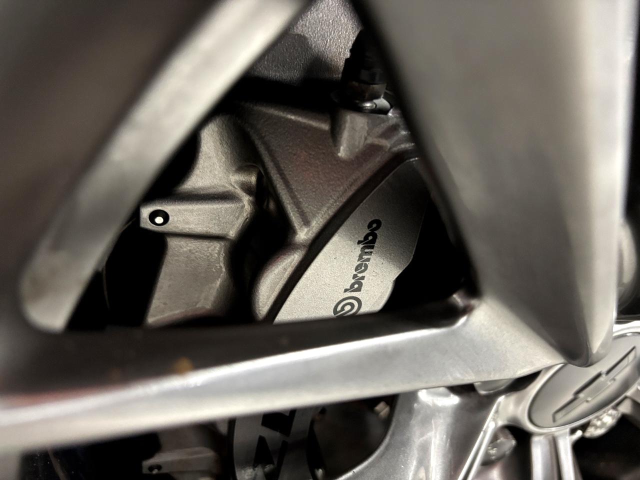 2019 Chevrolet Camaro ZL1|COUPE|LT4SUPERCHARGED|CARBONHOOD|BREMBO|HUD|++ - Photo #8