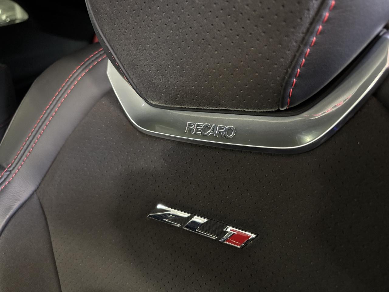 2019 Chevrolet Camaro ZL1|COUPE|LT4SUPERCHARGED|CARBONHOOD|BREMBO|HUD|++ - Photo #15