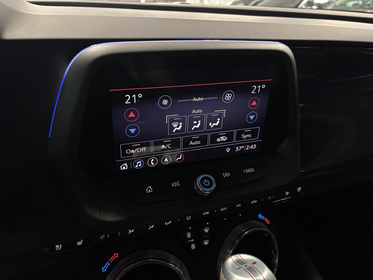 2019 Chevrolet Camaro ZL1|COUPE|LT4SUPERCHARGED|CARBONHOOD|BREMBO|HUD|++ - Photo #29