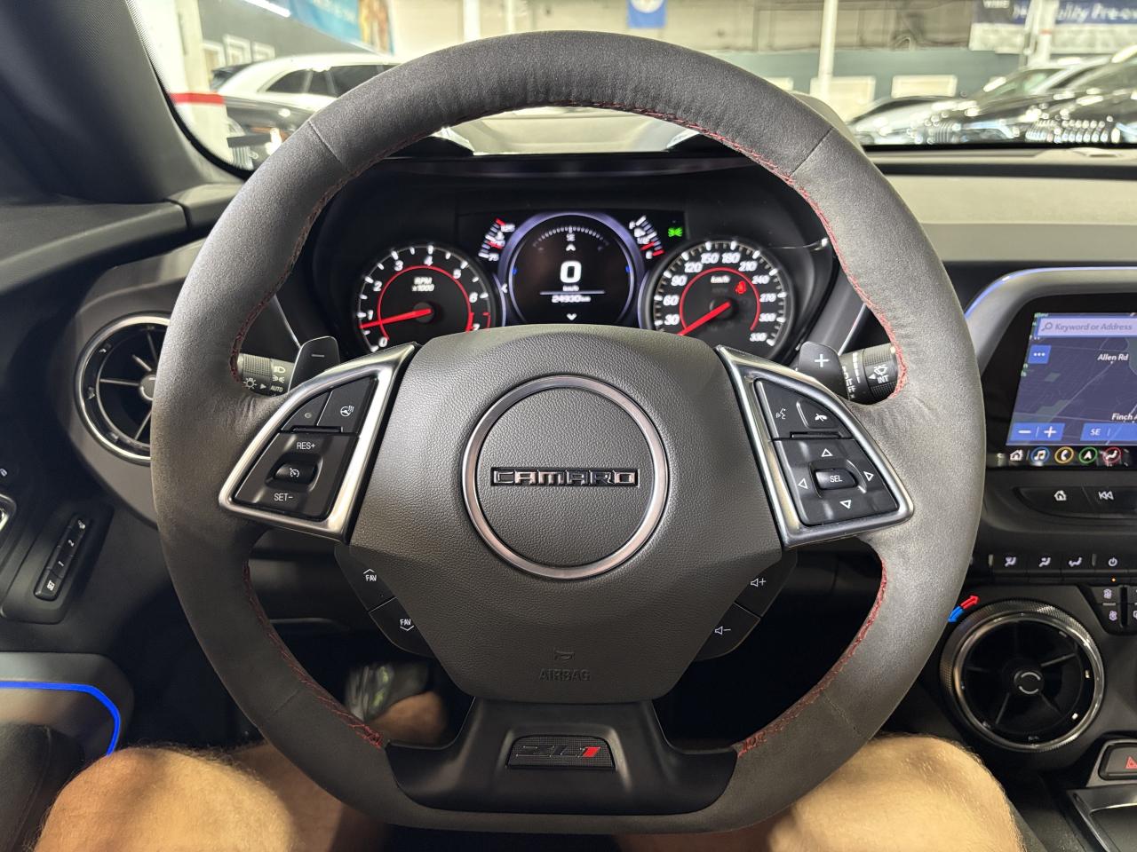 2019 Chevrolet Camaro ZL1|COUPE|LT4SUPERCHARGED|CARBONHOOD|BREMBO|HUD|++ - Photo #43