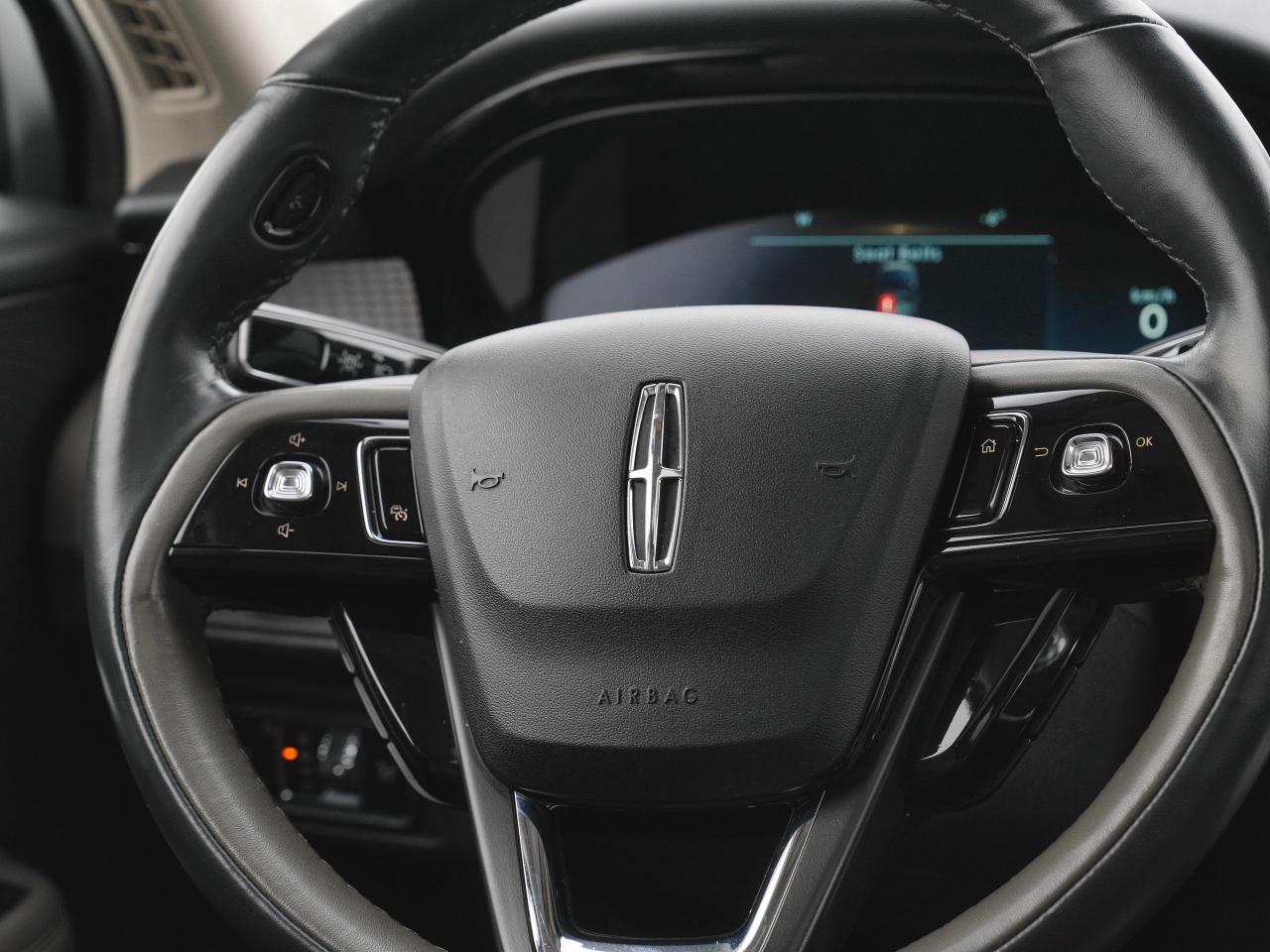 2023 Lincoln Corsair RESERVE MODEL | BLACK PKG | PANO ROOF | LEATHER | Photo