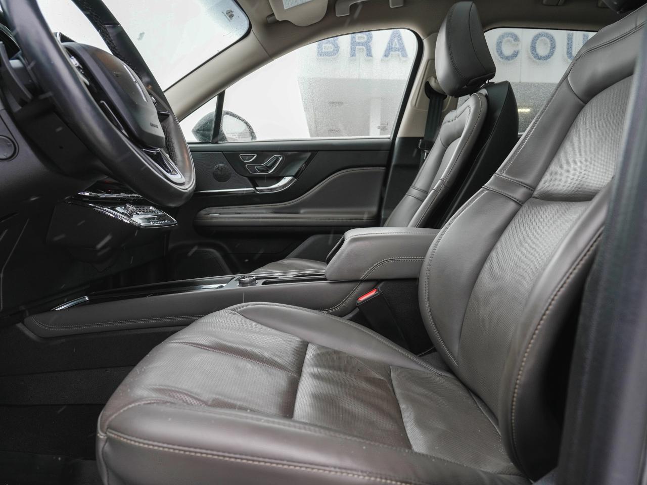 2023 Lincoln Corsair RESERVE MODEL | BLACK PKG | PANO ROOF | LEATHER | Photo