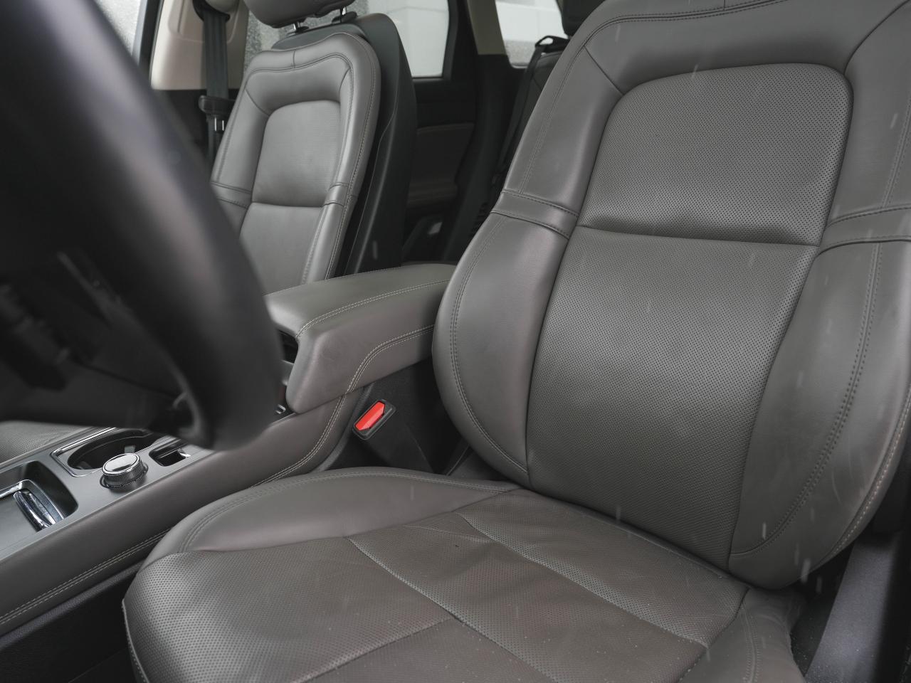 2023 Lincoln Corsair RESERVE MODEL | BLACK PKG | PANO ROOF | LEATHER | Photo