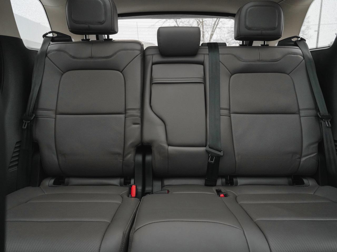 2023 Lincoln Corsair RESERVE MODEL | BLACK PKG | PANO ROOF | LEATHER | Photo