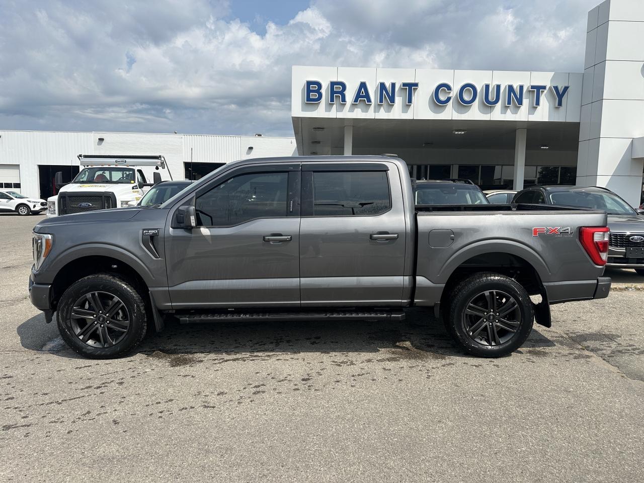 2022 Ford F-150 LARIAT | 502A | 3.5L | MOONROOF | SPORT PACK | Photo2