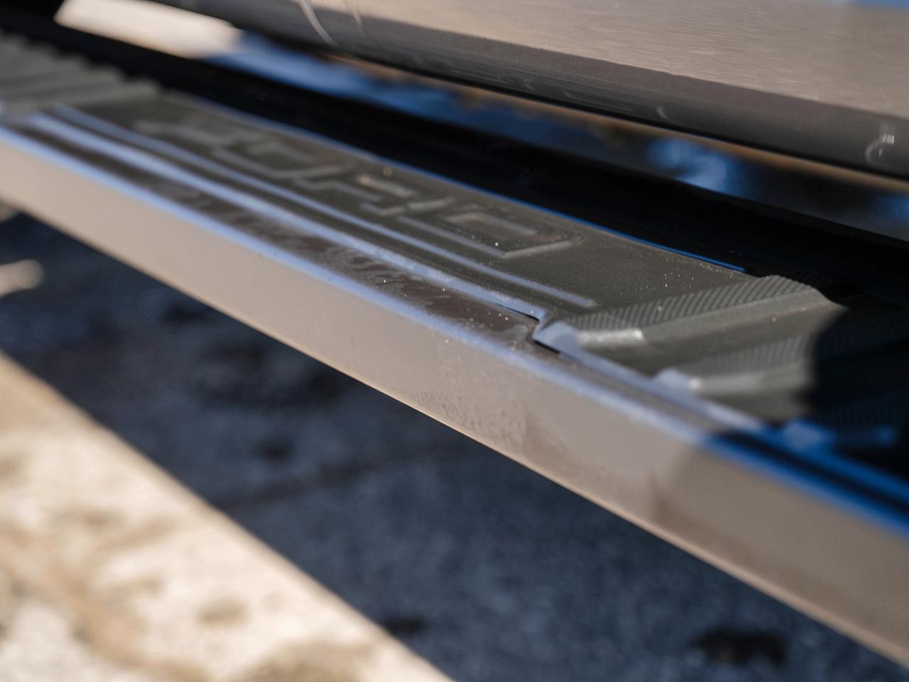 2022 Ford F-150 LARIAT | LEATHER | PANO ROOF | 4X4 | SPORT TRACK Photo