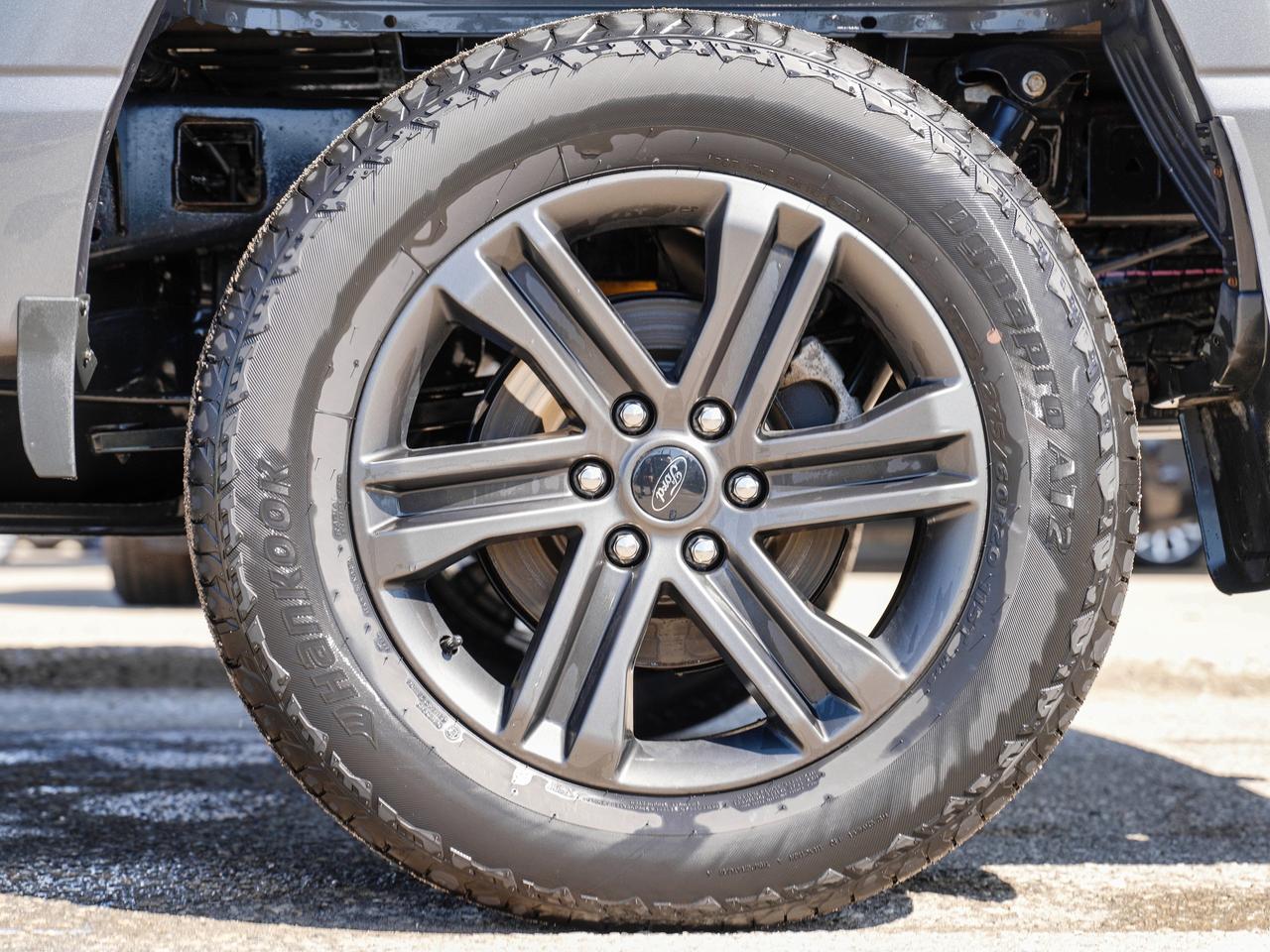 2022 Ford F-150 LARIAT | LEATHER | PANO ROOF | 4X4 | SPORT TRACK Photo
