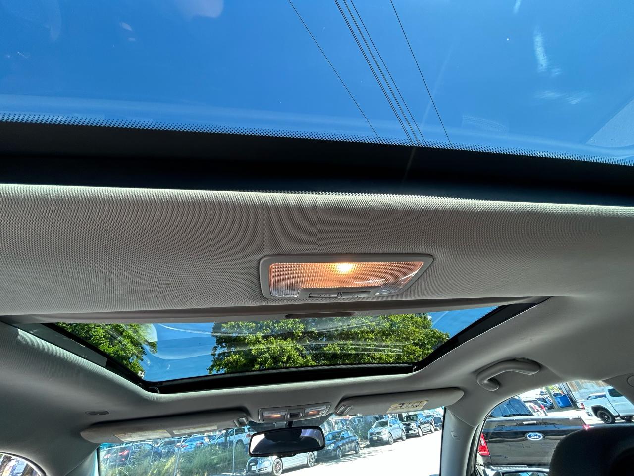 2012 Kia Sorento EX Lux w/3rd Row - Photo #12