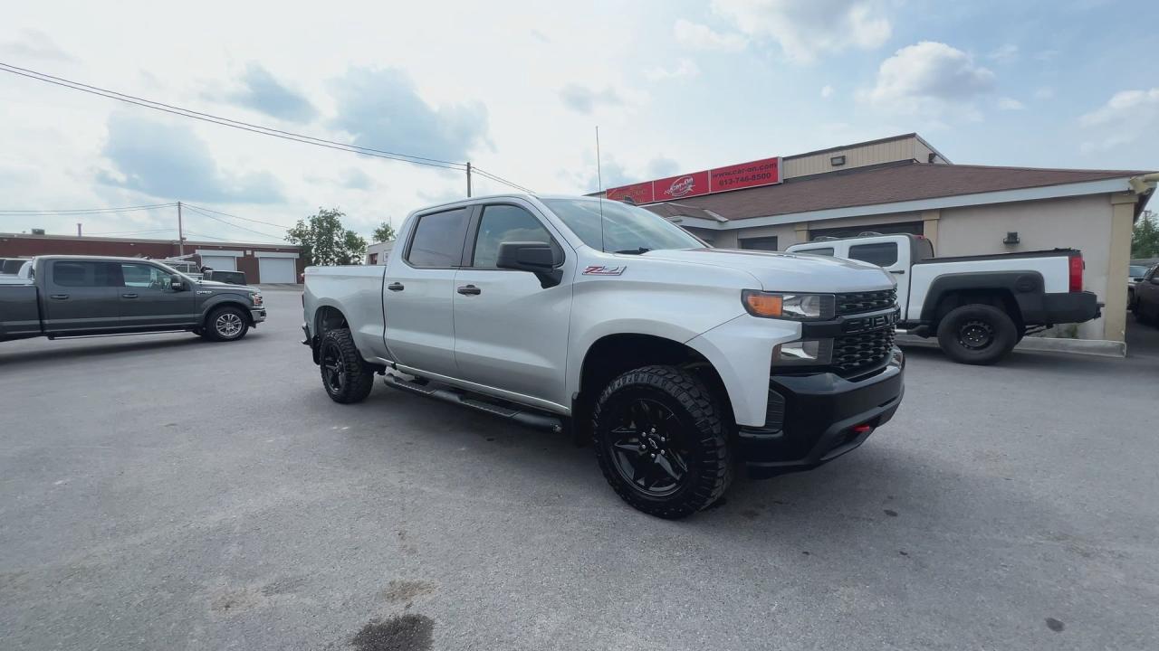 2022 Chevrolet Silverado 1500 CUSTOM TRAIL BOSS 4X4 | 6.2L V8 | CREW |CARPLAY Photo2