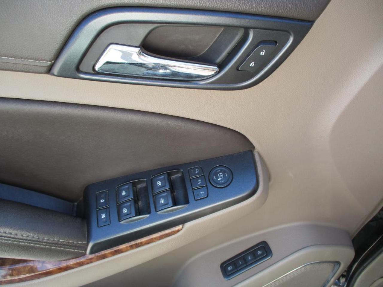2015 Chevrolet Tahoe LTZ 4WD Photo9