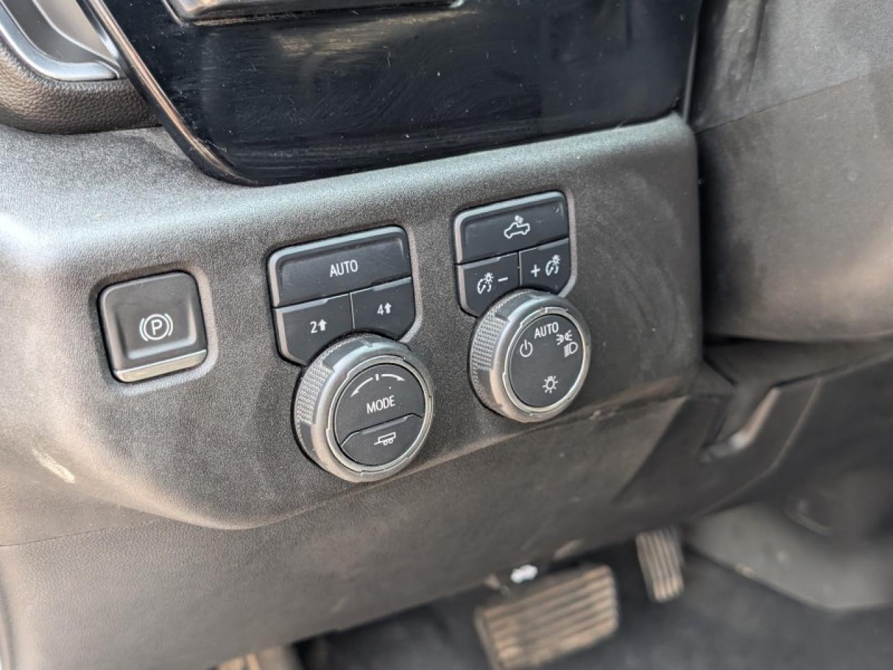2024 Chevrolet Silverado 1500 LT  **5.3L ECOTEC3 V8 ENGINE** Photo