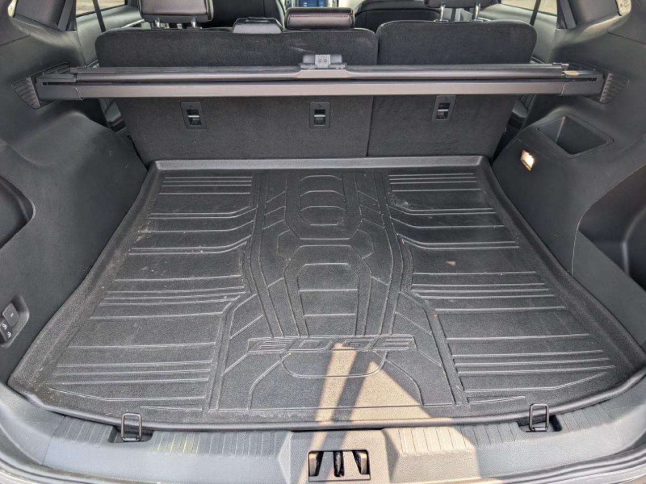 2021 Ford Edge ST Line  **CO-PILOT360 - COLD WEATH. PKG** Photo