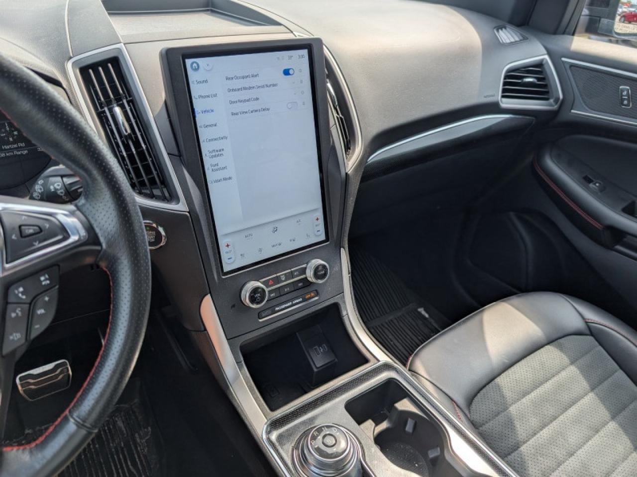 2021 Ford Edge ST Line  **CO-PILOT360 - COLD WEATH. PKG** Photo
