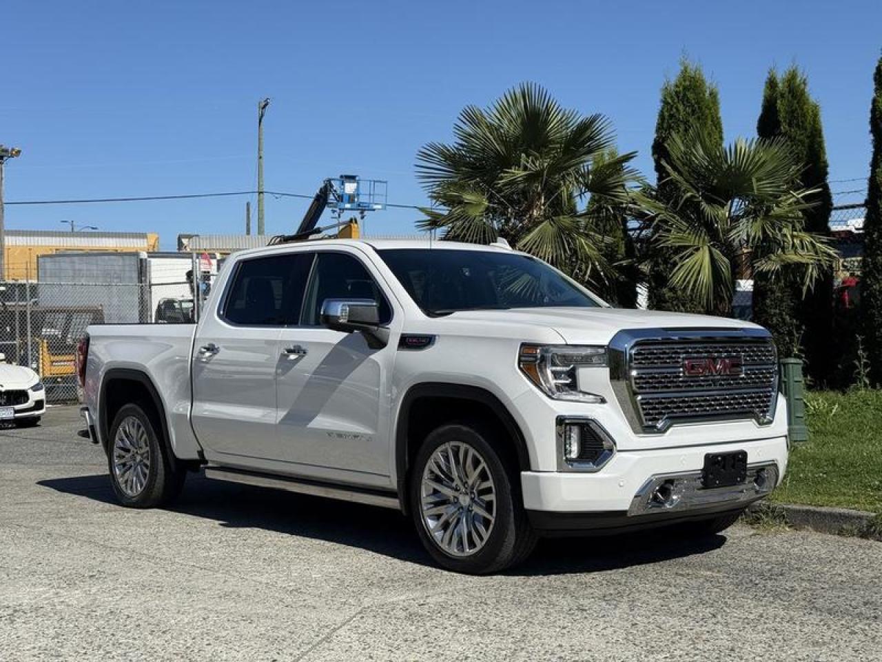 Used 2019 GMC Sierra 1500 Denali CrewCab Short Box 4WD for sale in Burnaby, BC