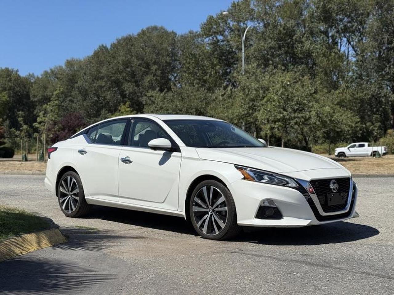 Used 2021 Nissan Altima PLATINUM AWD for sale in Burnaby, BC