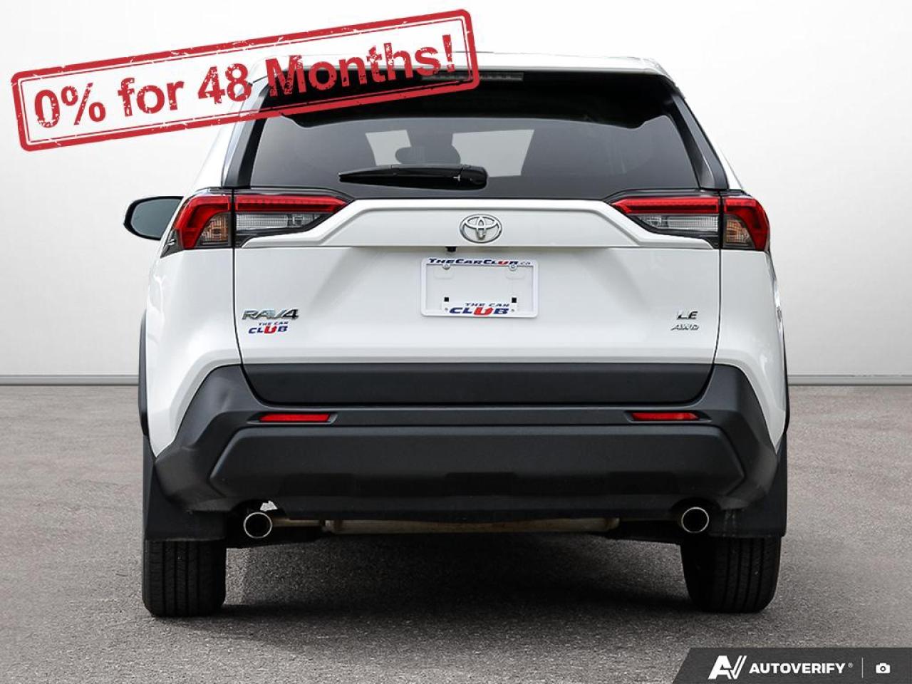 2022 Toyota RAV4 LE Photo4