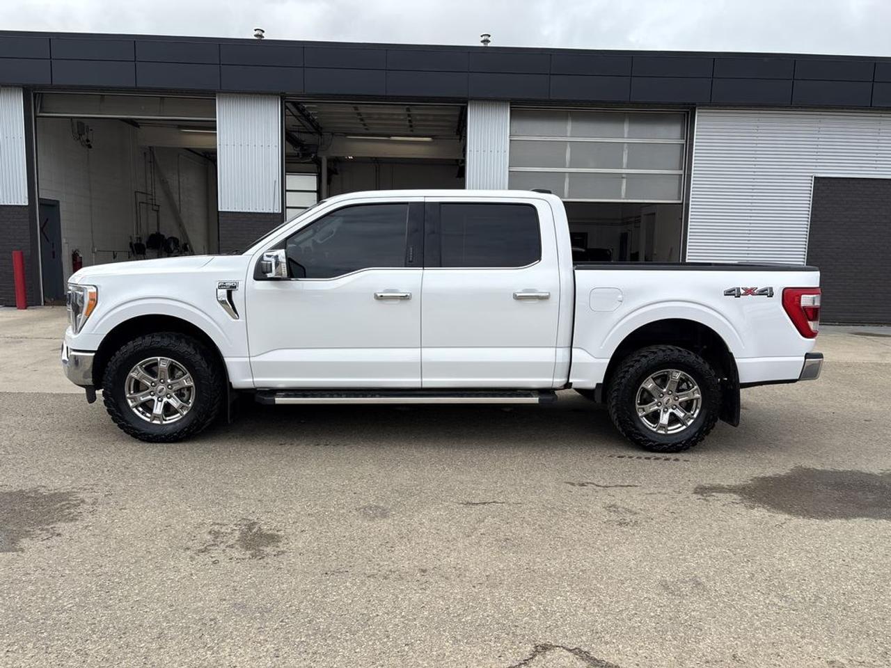 2022 Ford F-150 Lariat Photo3