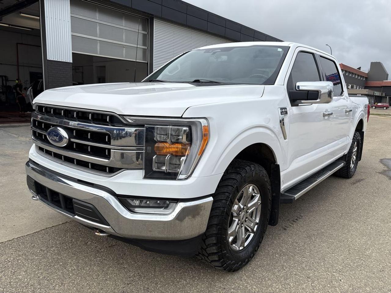 2022 Ford F-150 Lariat Photo1