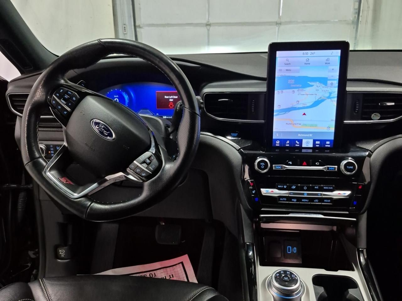 2022 Ford Explorer ST Photo5