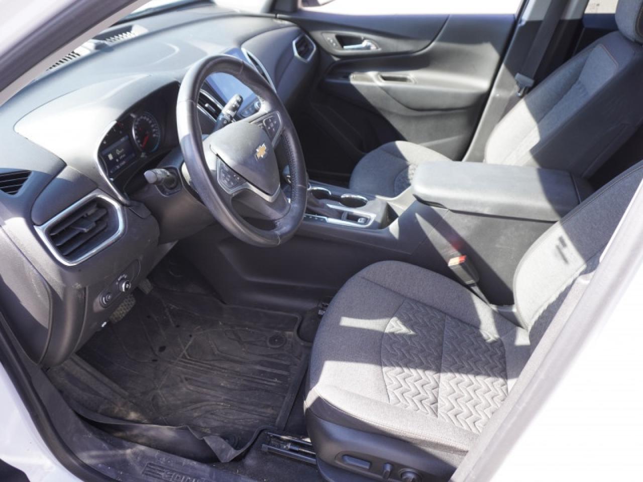 2022 Chevrolet Equinox LT  - LED Lights -  Apple CarPlay Photo